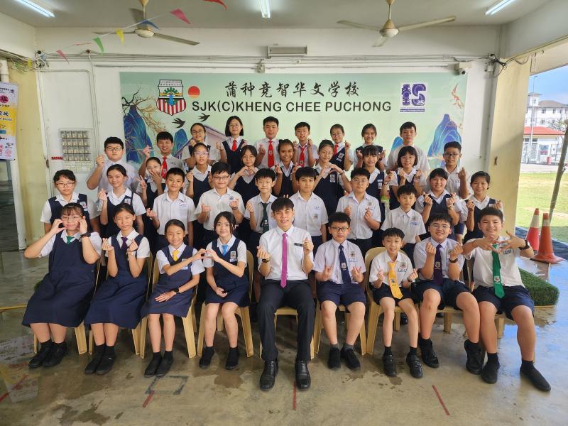 6T class photo.jpg